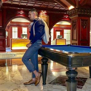 Meet your Posher, Johnny